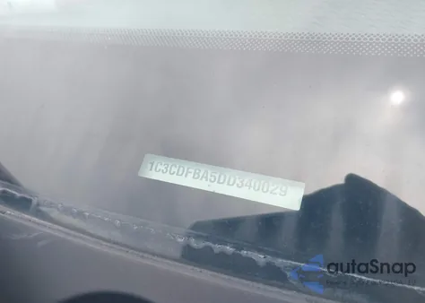 2013 Dodge Dart Sxt z USA, uszkodzony, nr VIN 1C3CDFBA5DD340029